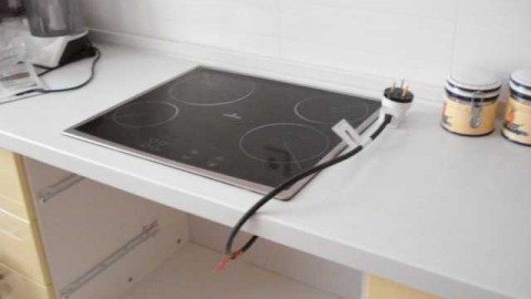 Step-by-step instructions for connecting an electric hob