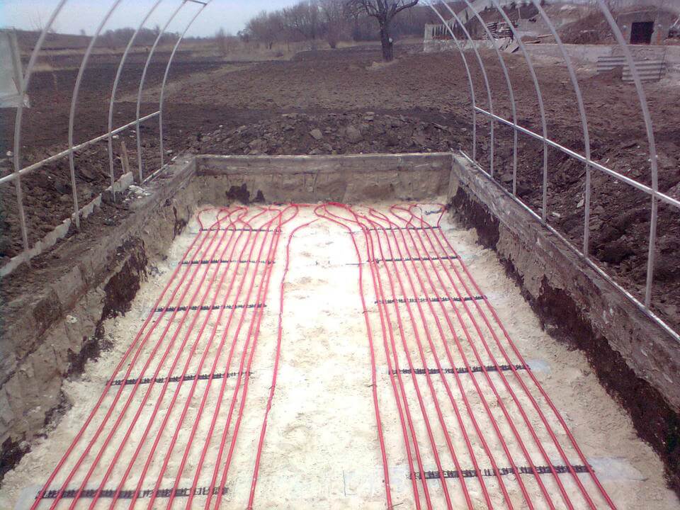 Снимка на системата за отопление на почвата в страната