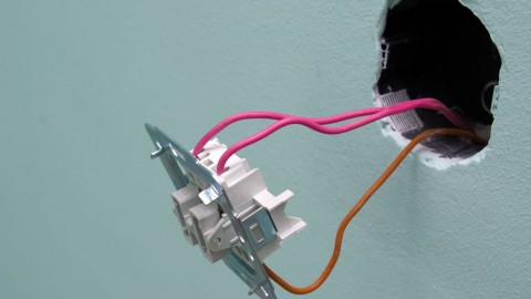 Как сами да ремонтирате превключвателя на светлината?