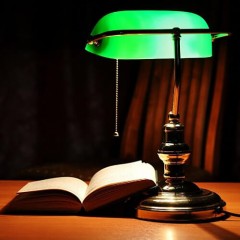 Какво трябва да търся при избора на настолна лампа?