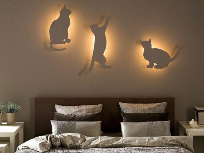 Luminous animals above the bed
