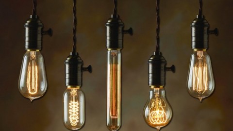 Characteristics of vintage Edison lamps and examples of their use